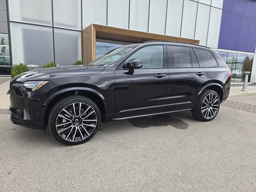2026 Volvo XC90 B6 Ultra Dark 7-Passenger AWD