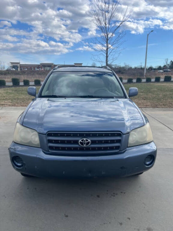 2003 Toyota Highlander Base V6 4WD