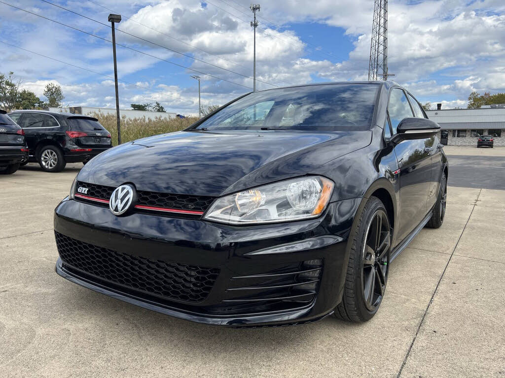 2017 Volkswagen Golf GTI 2.0T S 4-Door FWD