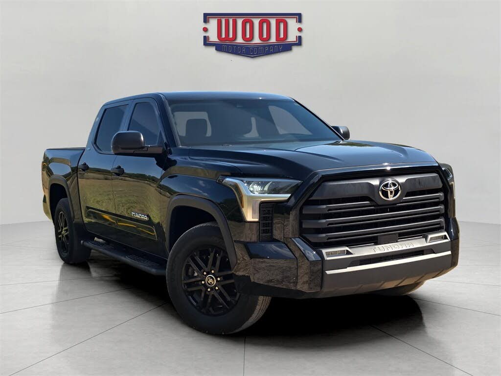 2022 Toyota Tundra SR5 CrewMax Cab RWD