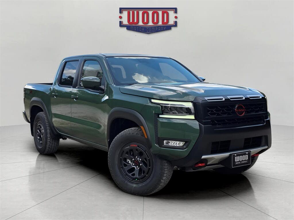 2025 Nissan Frontier PRO-4X Crew Cab 4WD