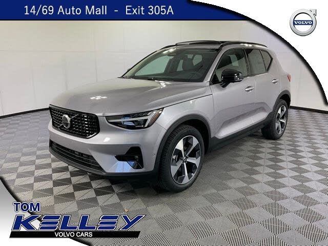 2026 Volvo XC40 B5 Plus AWD