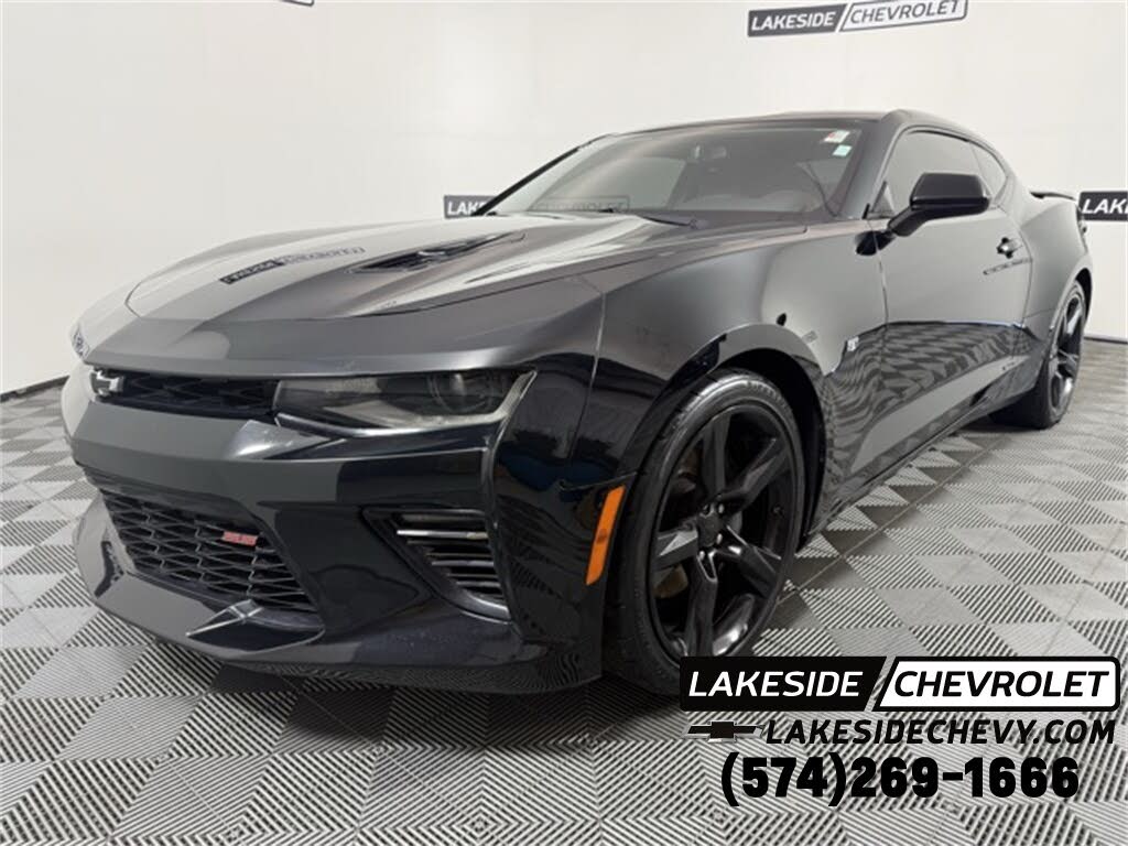 2017 Chevrolet Camaro 1SS Coupe RWD
