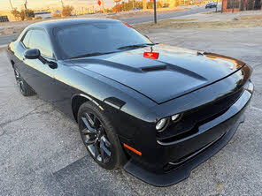 Dodge Challenger SXT RWD