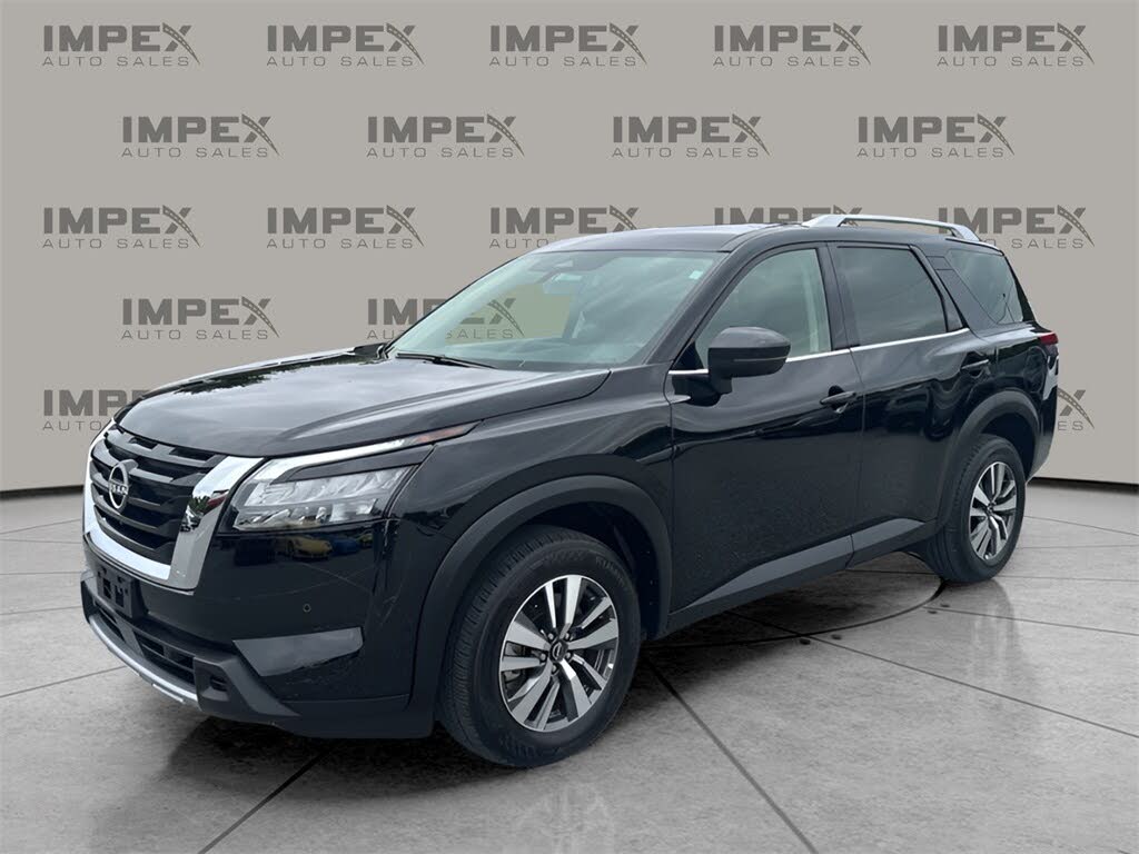 2025 Nissan Pathfinder SL 4WD