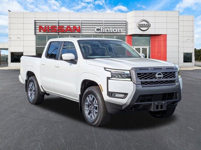2025 Nissan Frontier SL Crew Cab 4WD