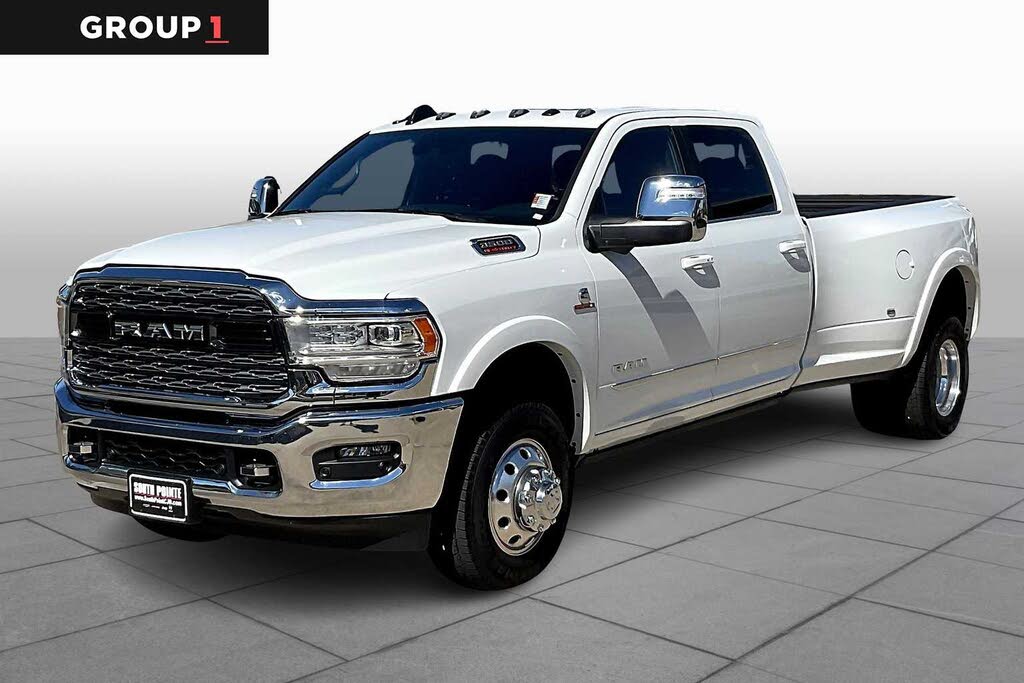 2024 RAM 3500 Limited Crew Cab LB DRW 4WD