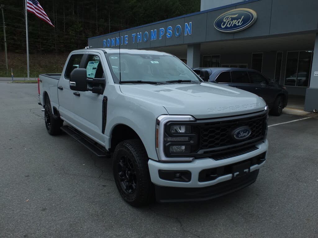 2026 Ford F-250 Super Duty XL Crew Cab 4WD