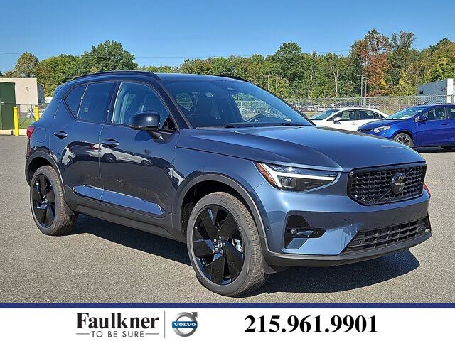 2026 Volvo XC40 B5 Ultra Black Edition AWD