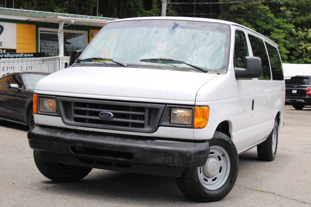 2006 Ford E-Series E-150 XL Passenger Van