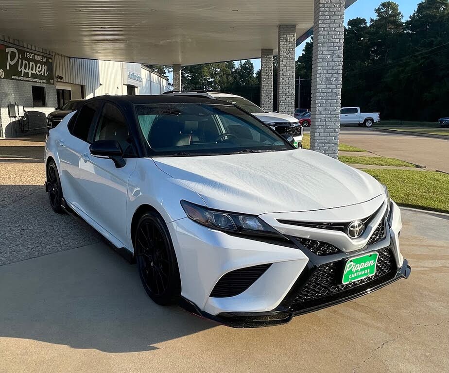 2021 Toyota Camry XSE V6 FWD
