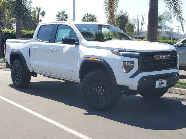 2026 GMC Canyon Elevation Crew Cab RWD