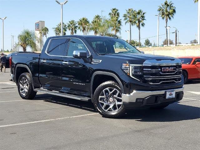 2026 GMC Sierra 1500 SLT Crew Cab 4WD
