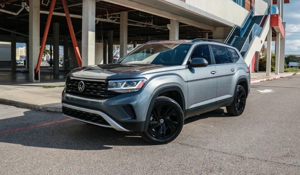 2023 Volkswagen Atlas 3.6L SE 4Motion AWD with Technology