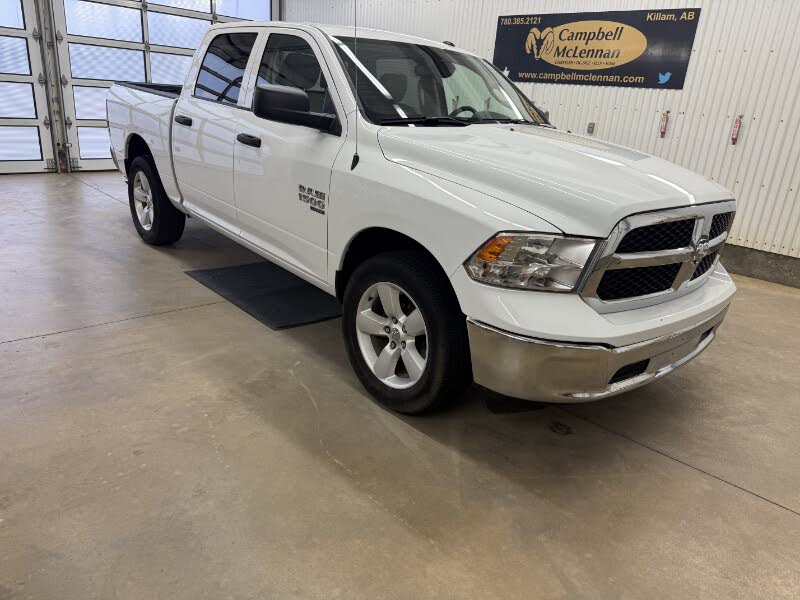 2023 RAM 1500 Classic SLT Crew Cab 4WD