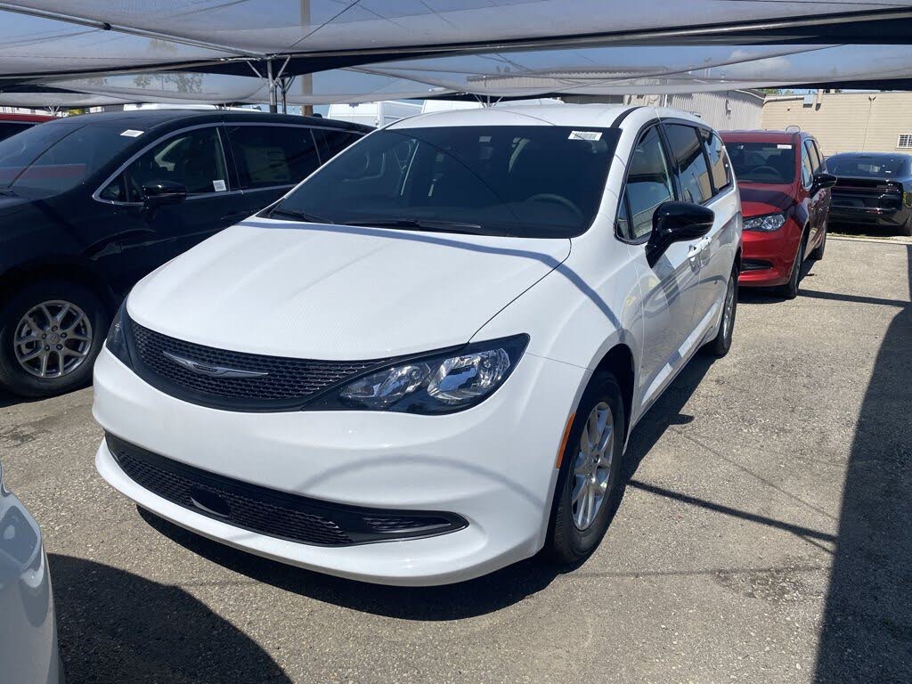 2025 Chrysler Grand Caravan SXT FWD