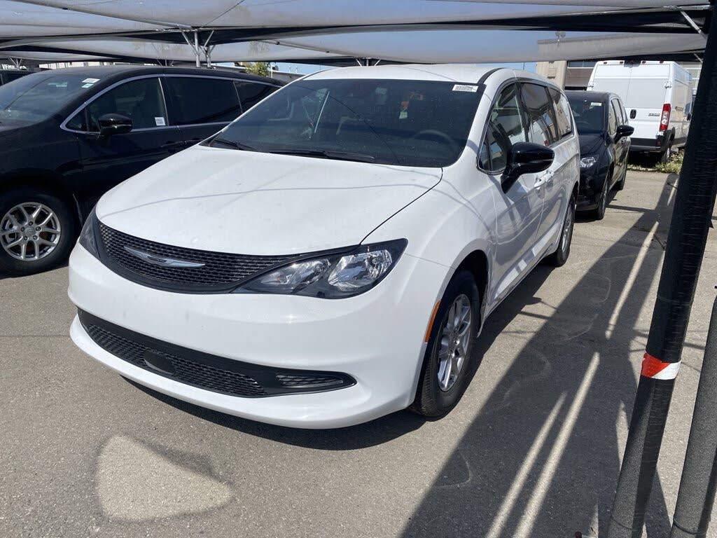 2025 Chrysler Grand Caravan SXT FWD