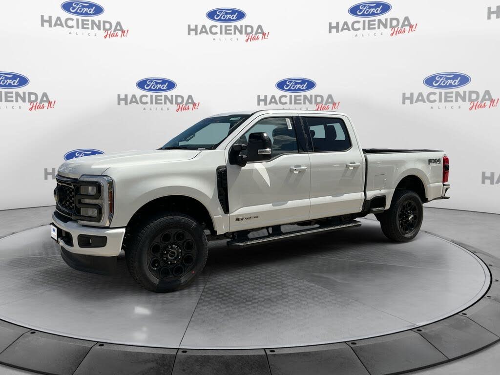 2025 Ford F-250 Super Duty Lariat Crew Cab 4WD