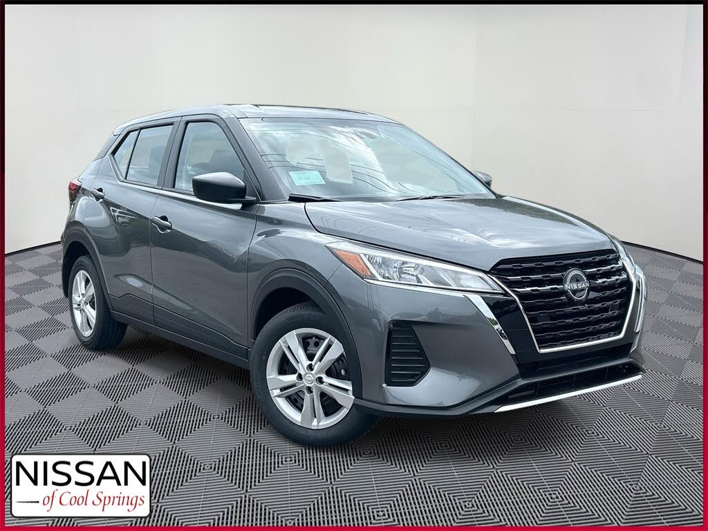 2025 Nissan Kicks Play S FWD