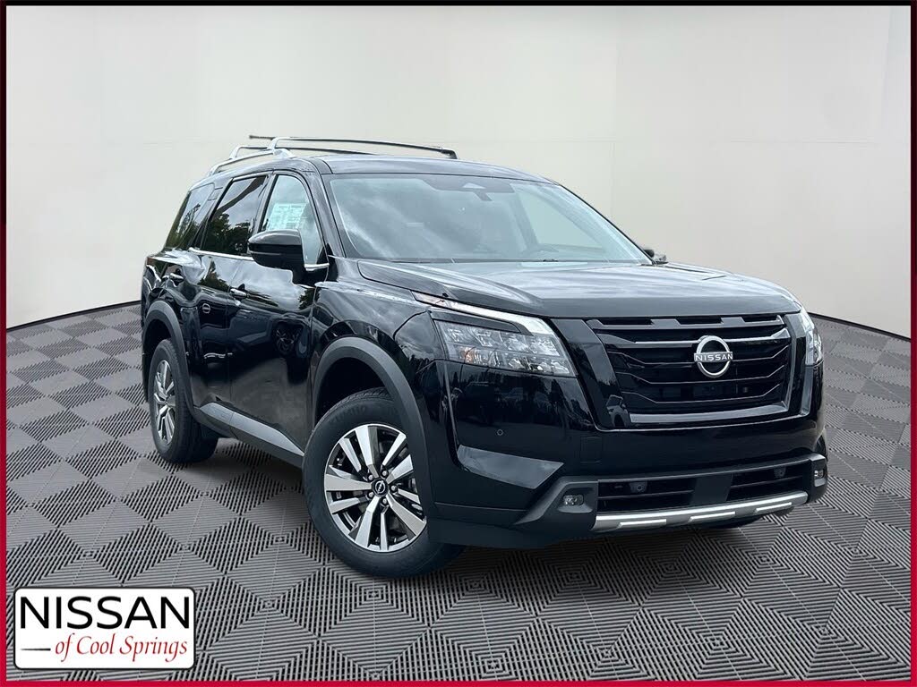 2025 Nissan Pathfinder SL 4WD