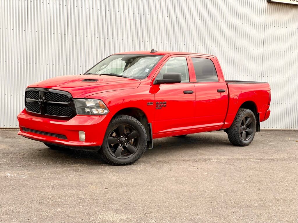 RAM 1500 Classic Express Crew Cab 4WD 2019