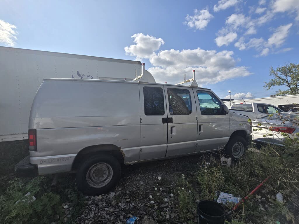 2010 Ford E-Series E-350 Super Duty Cargo Van