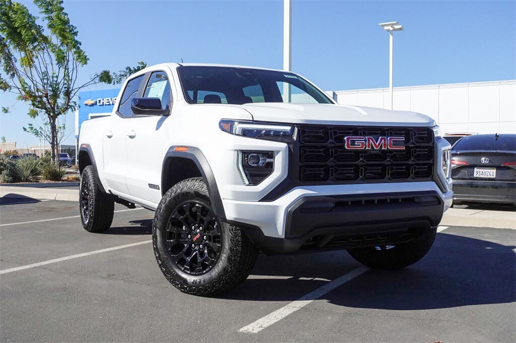 2026 GMC Canyon Elevation Crew Cab RWD