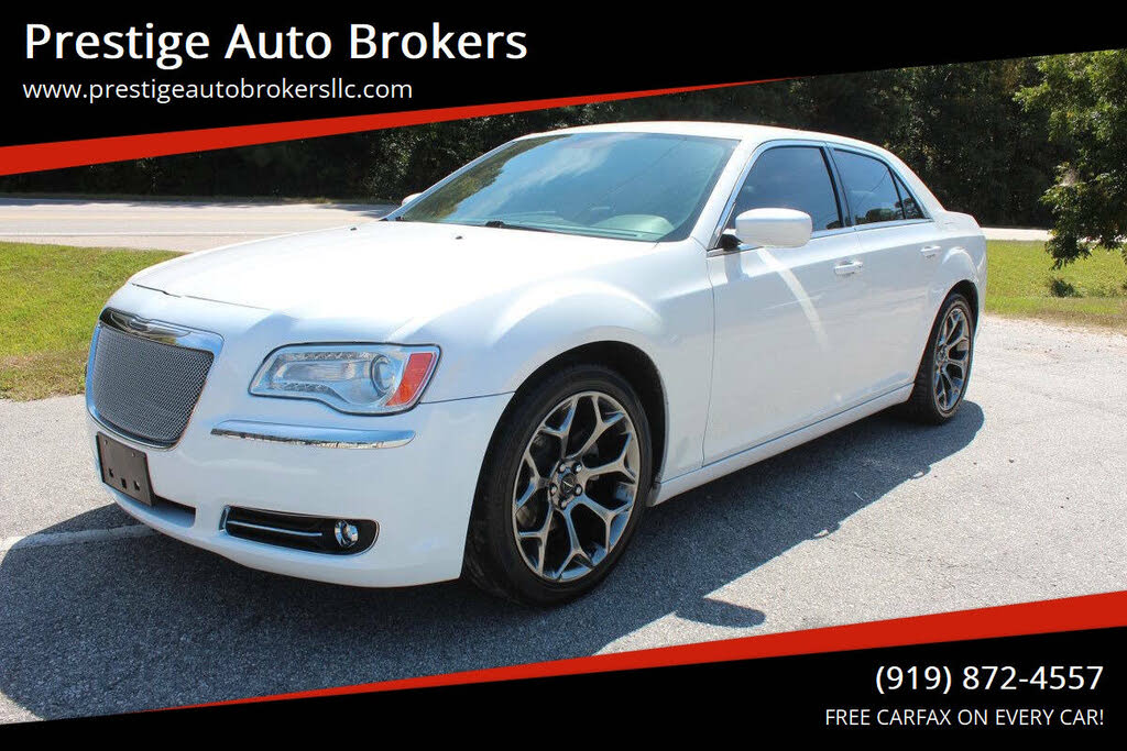 2013 Chrysler 300 RWD