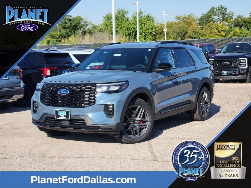 2025 Ford Explorer ST-Line RWD