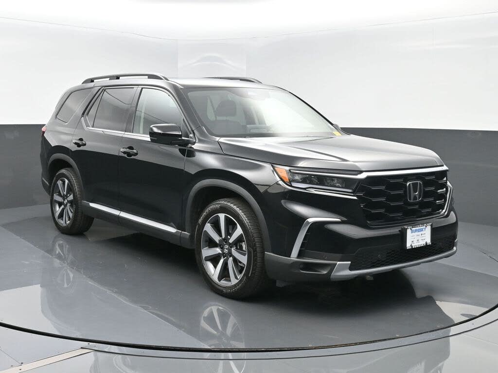 2025 Honda Pilot Touring AWD