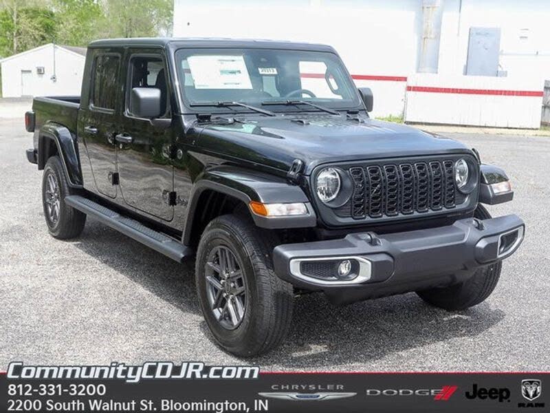 2025 Jeep Gladiator Sport S Crew Cab 4WD