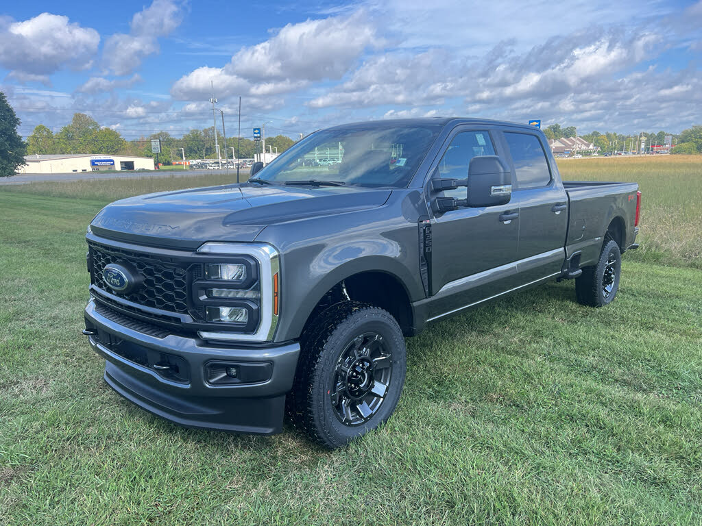 2026 Ford F-350 Super Duty XL Crew Cab 4WD