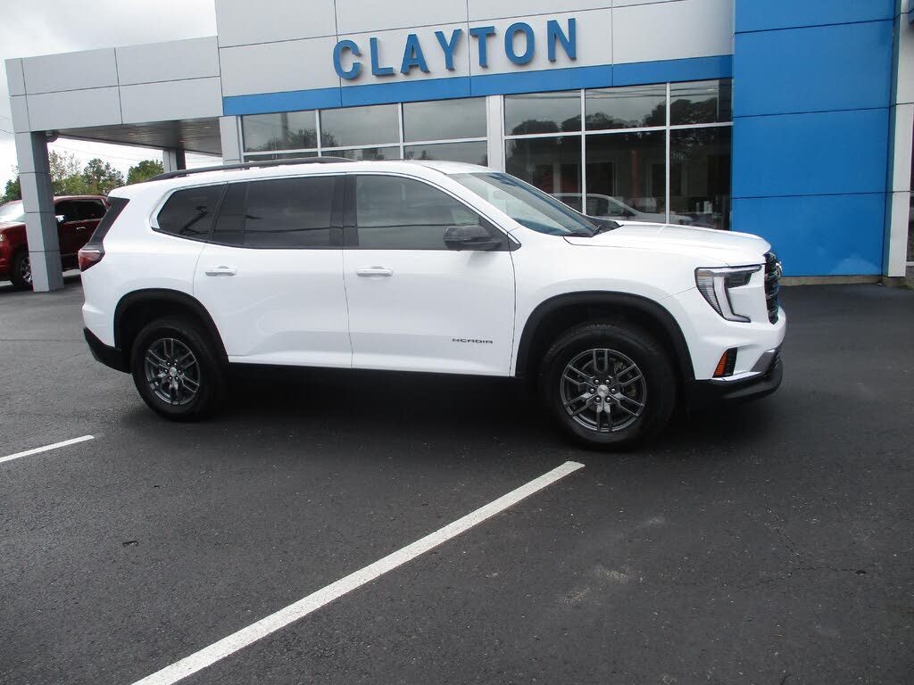 2025 GMC Acadia Elevation FWD