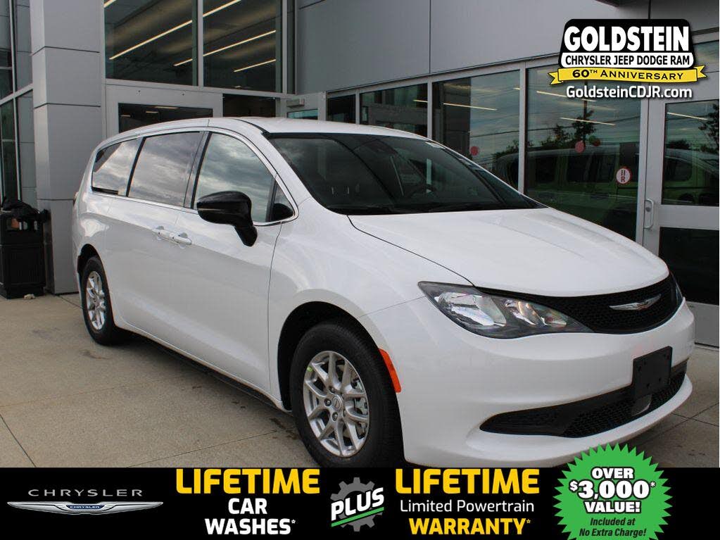 2026 Chrysler Voyager LX FWD