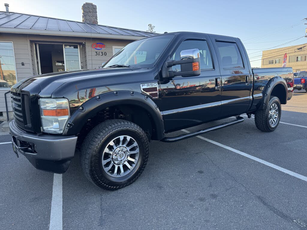2008 Ford F-350 Super Duty XLT Crew Cab 4WD