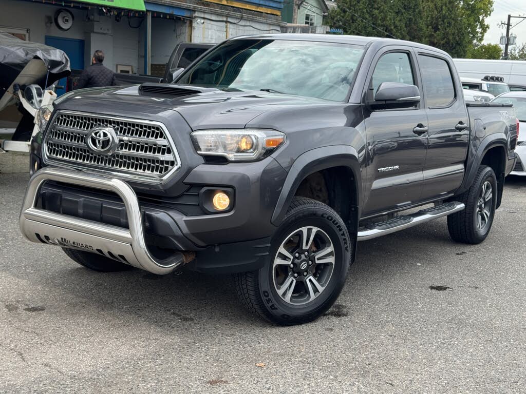 2017 Toyota Tacoma TRD Sport V6 Double Cab 4WD