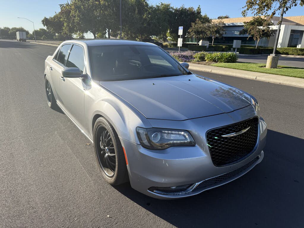2018 Chrysler 300 S AWD