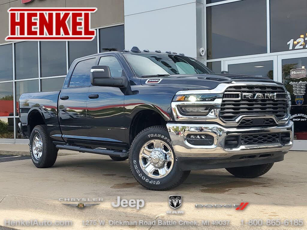 2026 RAM 2500 Tradesman Crew Cab 4WD