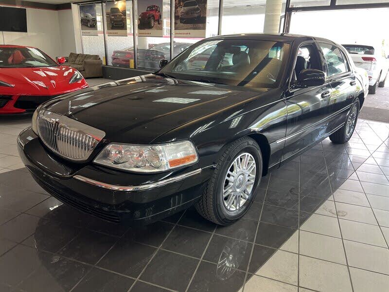 2009 Lincoln Town Car Signature Limited