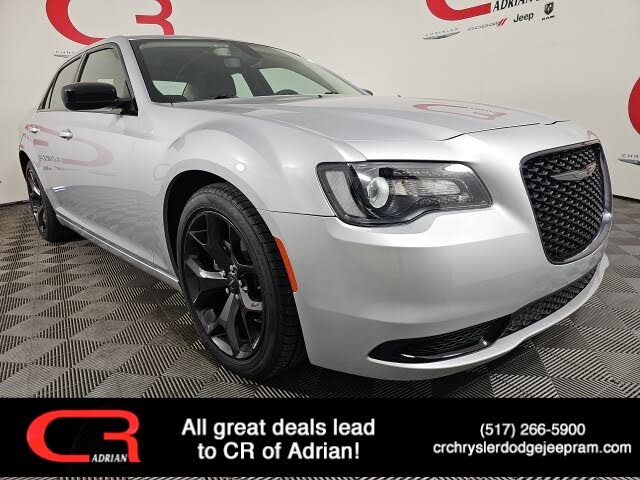 2023 Chrysler 300 Touring RWD