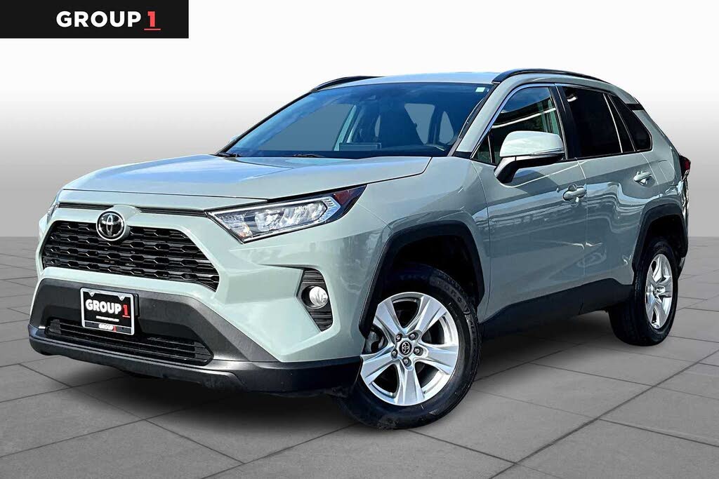 2021 Toyota RAV4 XLE FWD