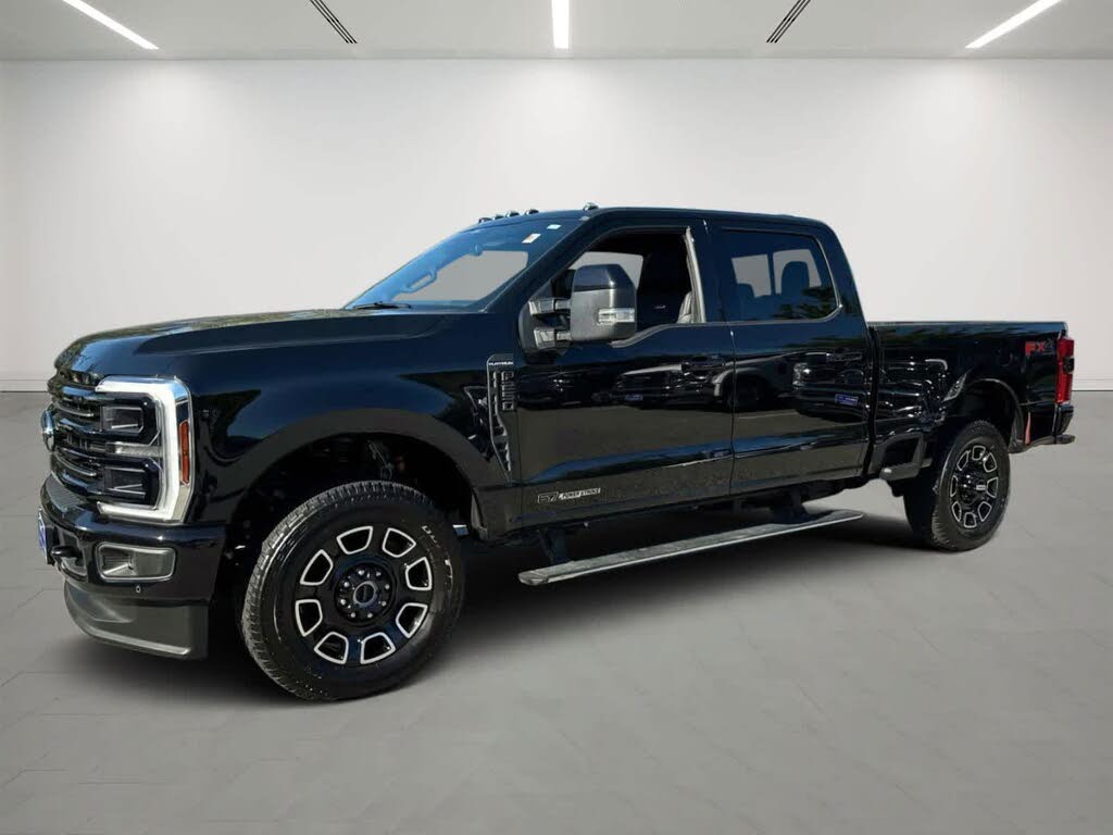 2025 Ford F-250 Super Duty Platinum Crew Cab 4WD