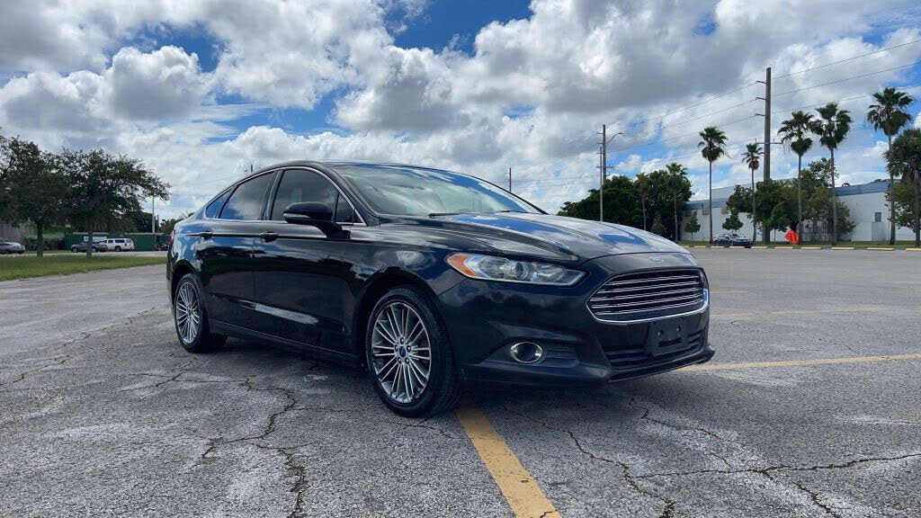2013 Ford Fusion SE