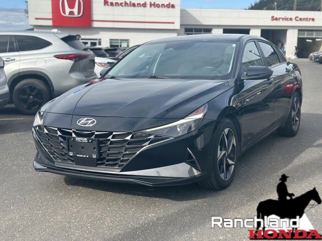 2023 Hyundai Elantra Luxury FWD