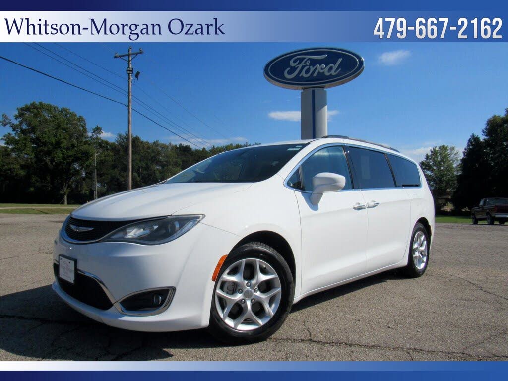 2018 Chrysler Pacifica Touring Plus FWD