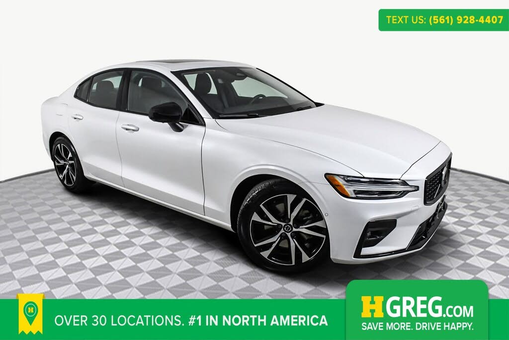 2024 Volvo S60 B5 Plus Dark Theme FWD