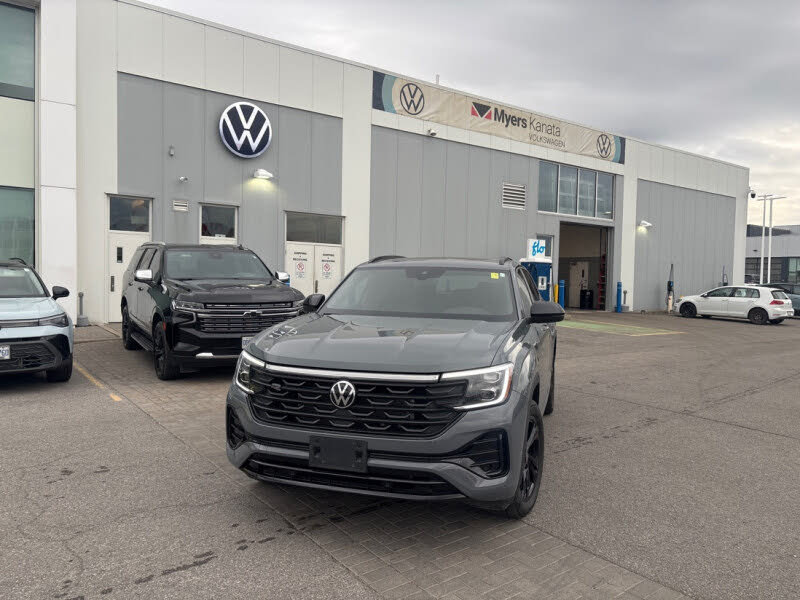 2025 Volkswagen Atlas Cross Sport Comfortline R-Line Black Edition 4Motion