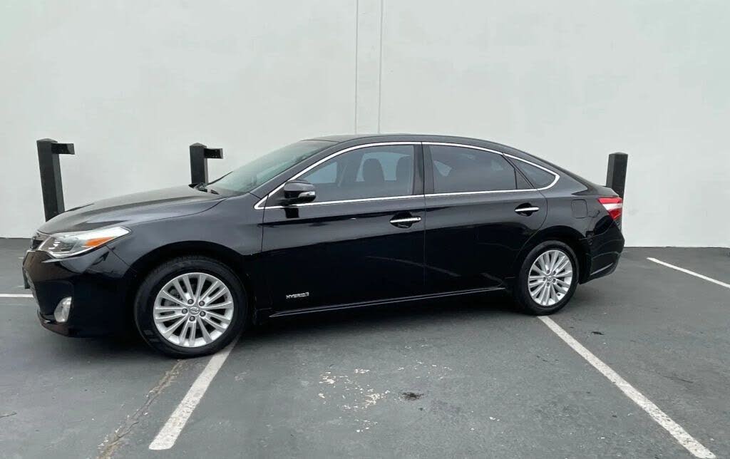 2015 Toyota Avalon Hybrid XLE Premium FWD