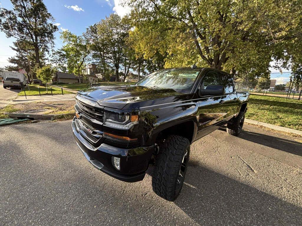 2017 Chevrolet Silverado 1500 LT Z71 Crew Cab 4WD