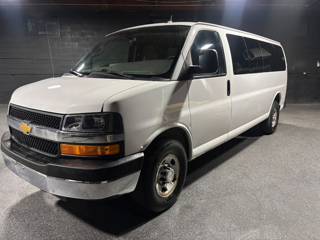 2013 Chevrolet Express 3500 1LT Extended RWD